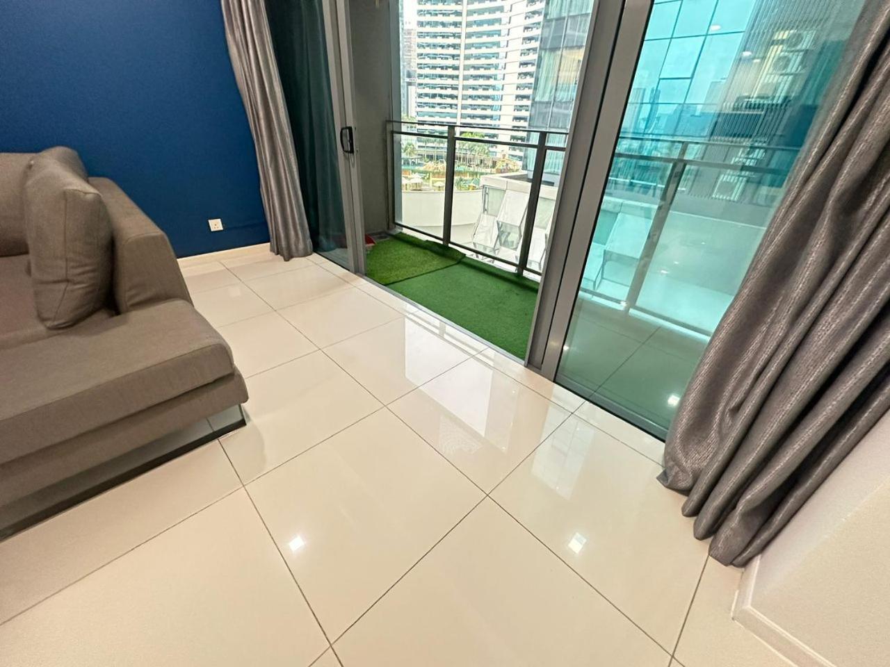 Mercu Summer Suites Klcc By Ab Куала-Лумпур Экстерьер фото