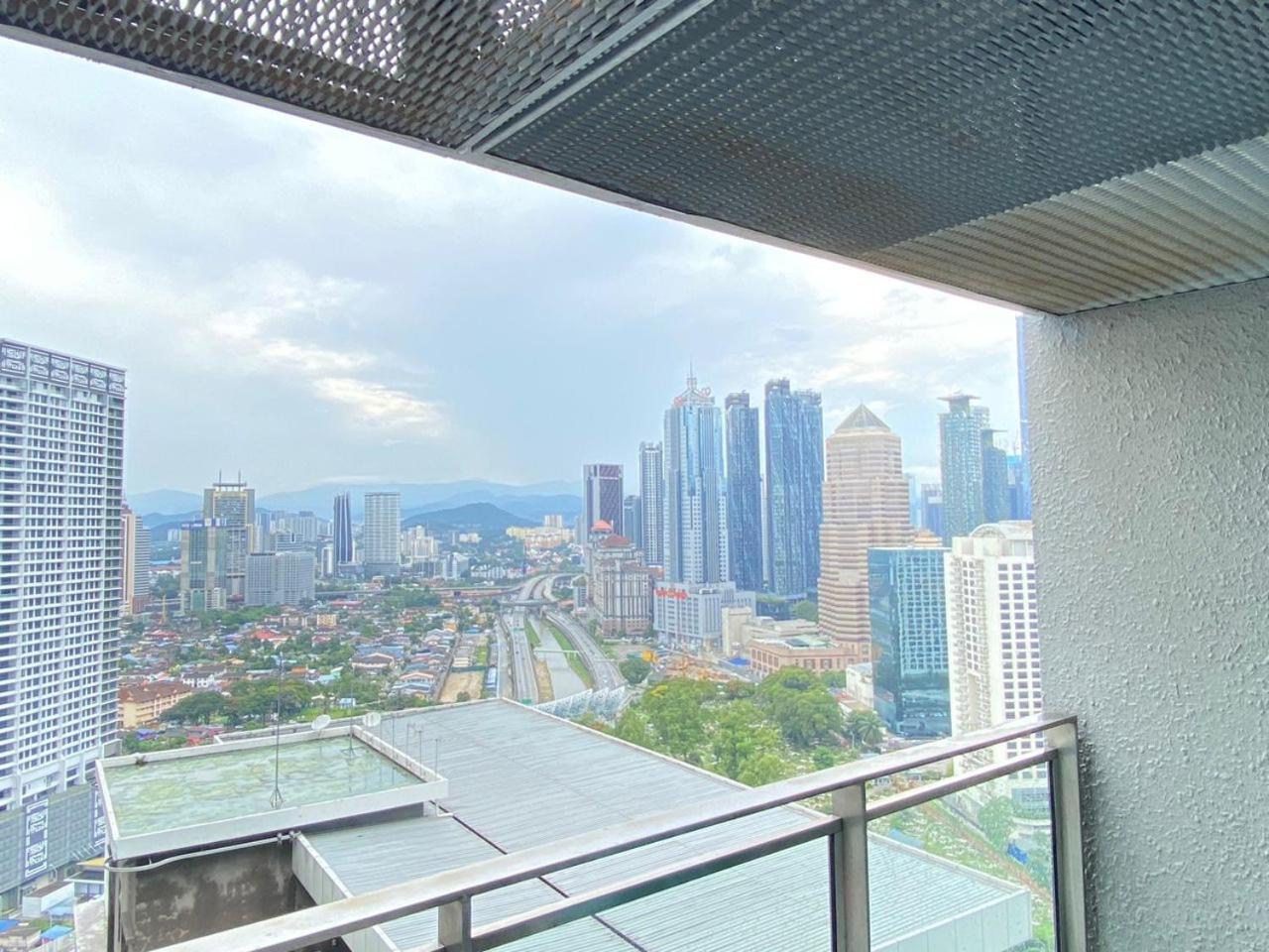 Mercu Summer Suites Klcc By Ab Куала-Лумпур Экстерьер фото